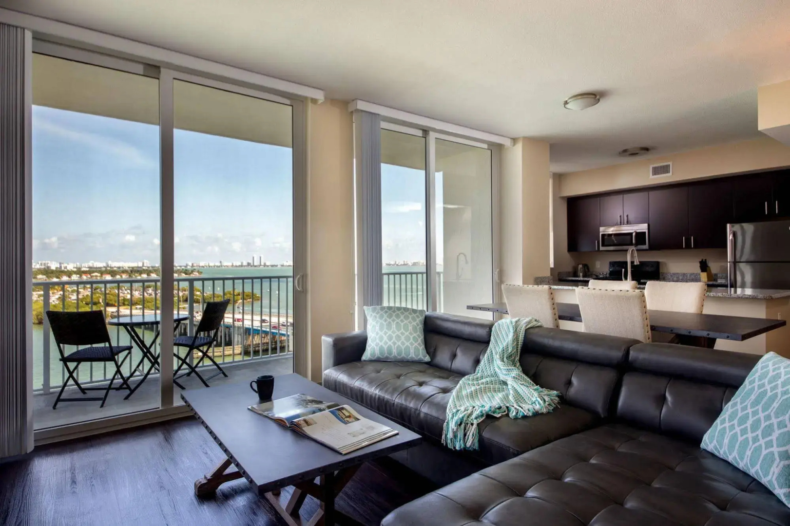 Mare Azur Miami Luxury Apartments by Grand Bay
