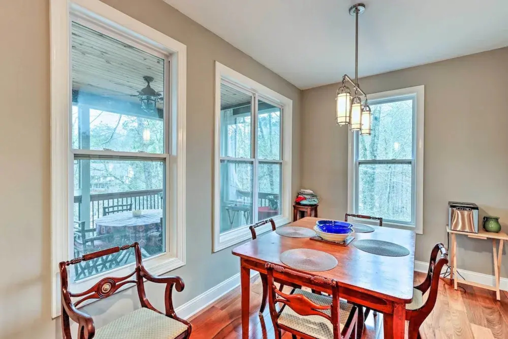 Lake Access: Waleska House w/ Floating Dock!