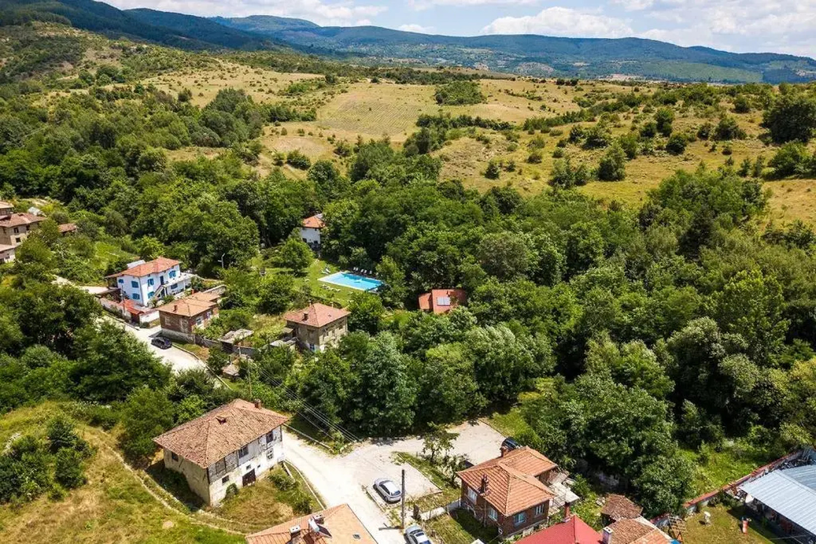 Garmen Hills Complex