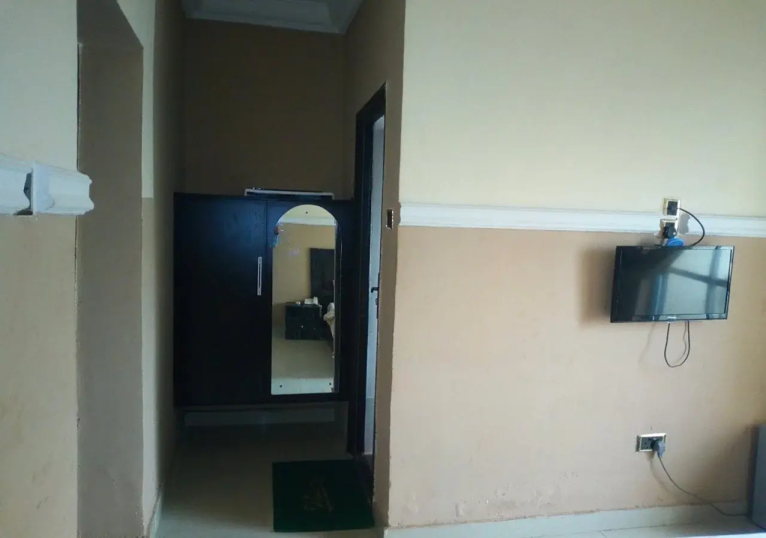 Modroy Hotel and Suites