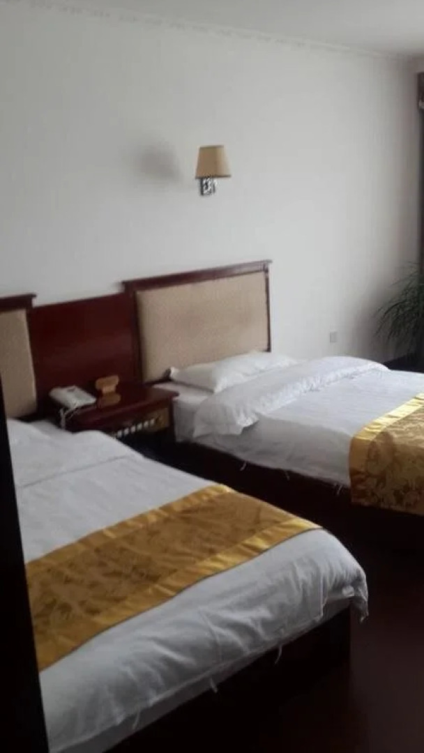 Rucacang Holiday Hotel