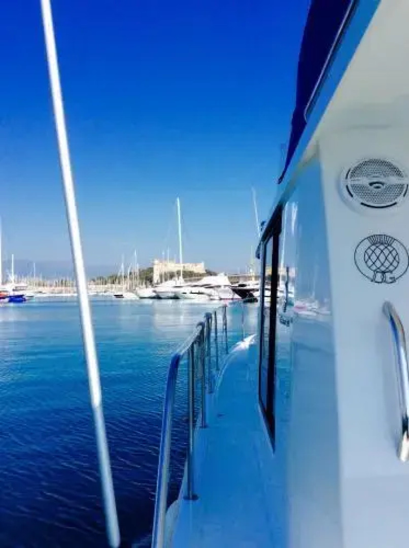 La Cle De La Porte BB