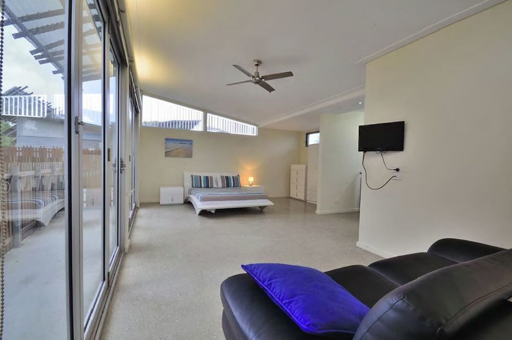 Sun Worship Crescent Head