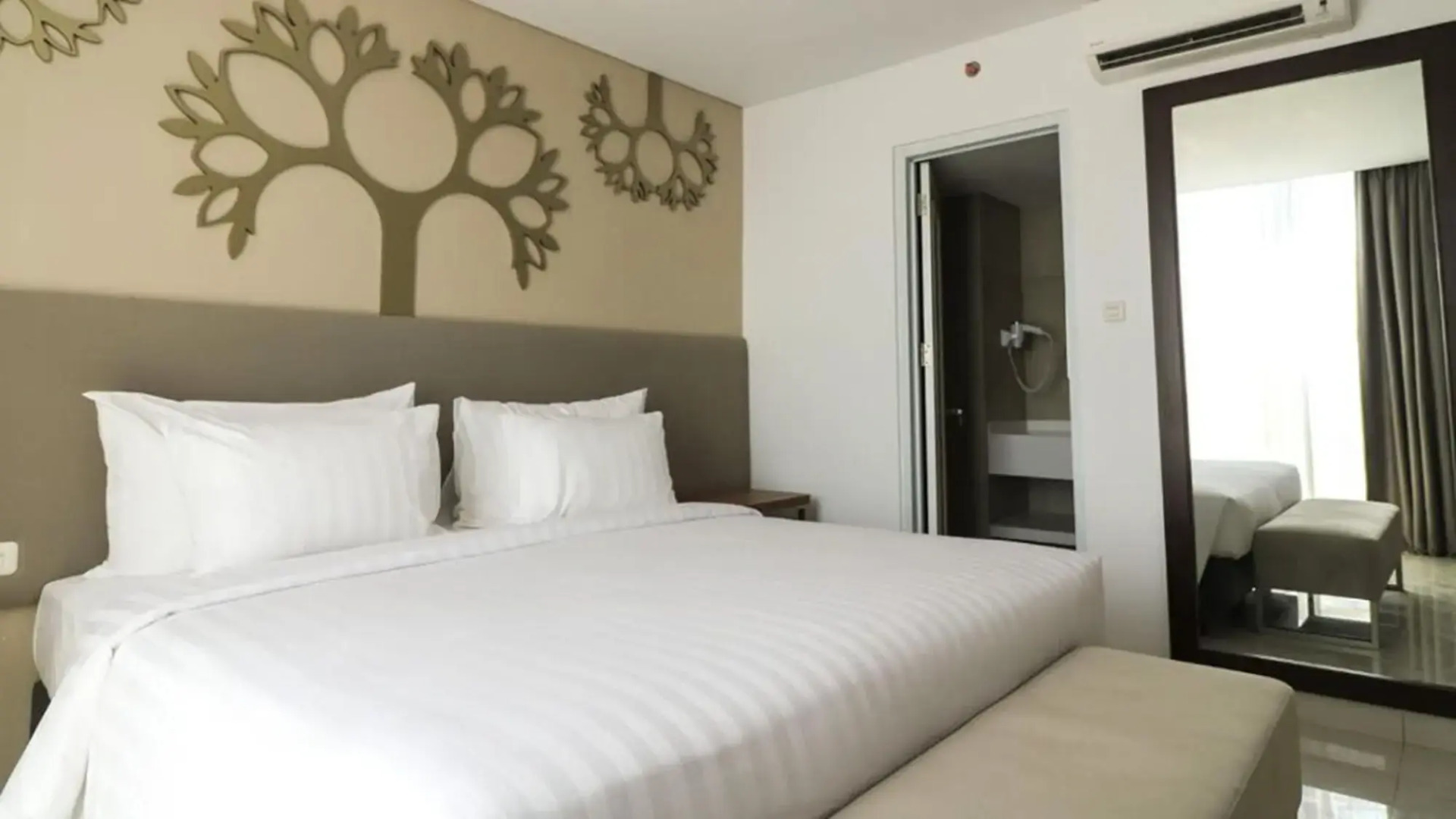 Palm Park Hotel Surabaya