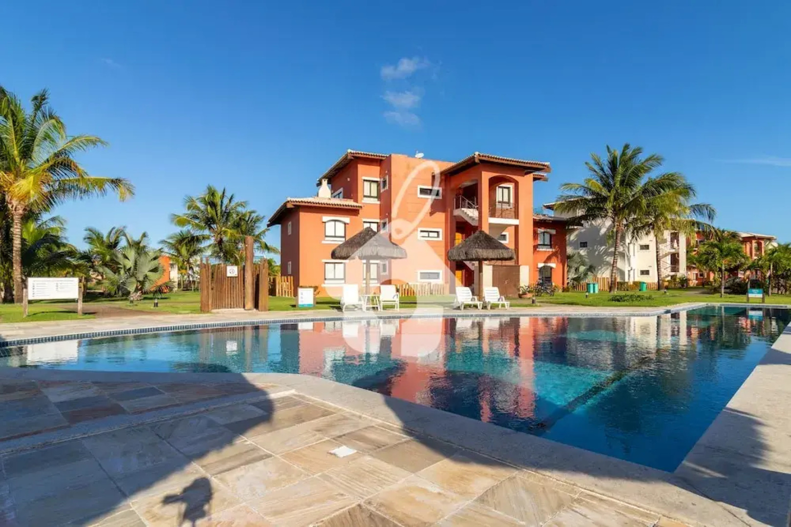 PF14 Great 2 Bedroom Apartment