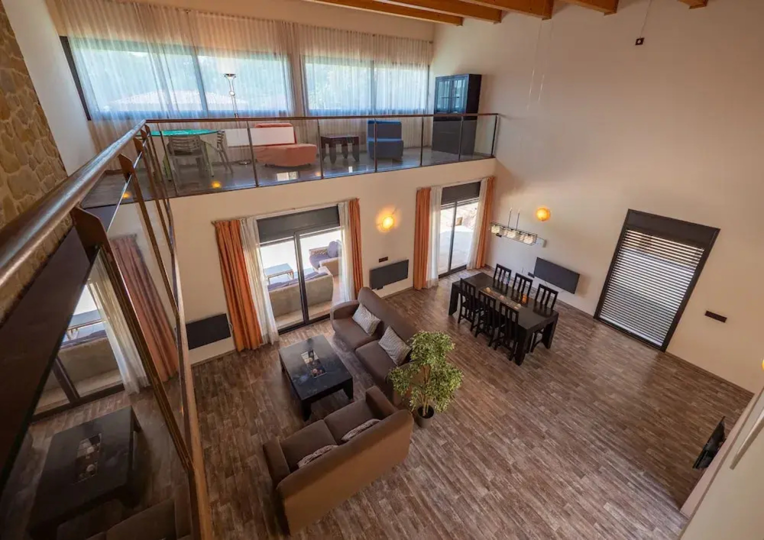 Villa con 2 piscinas