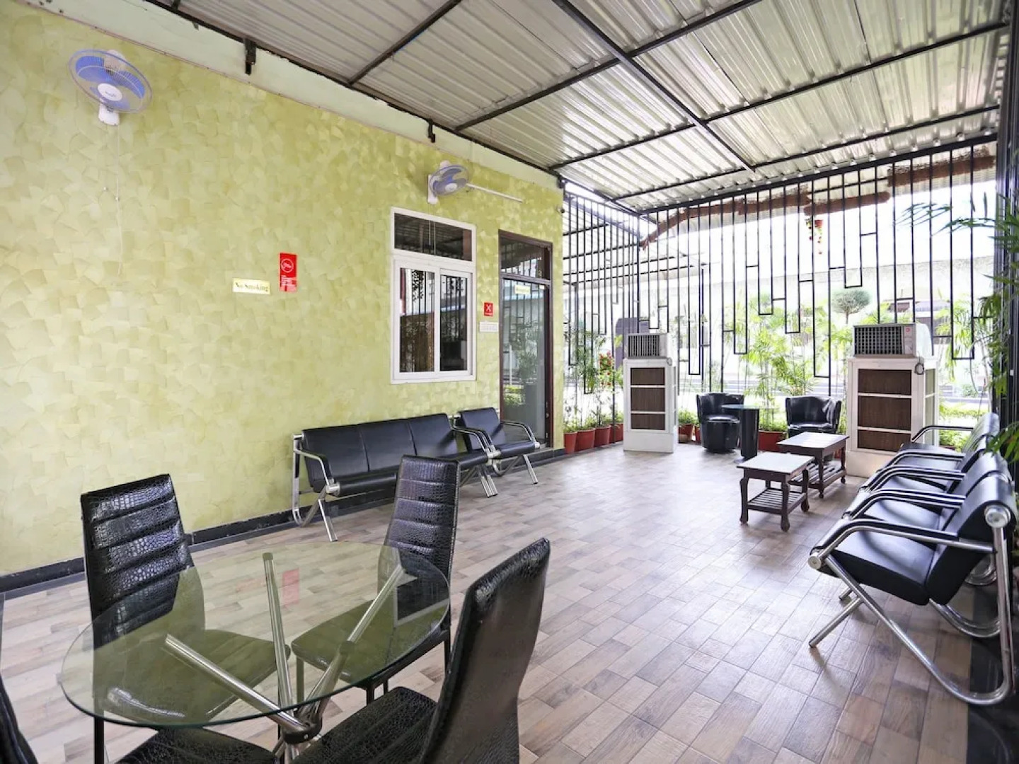 OYO 10104 Radhika Resort