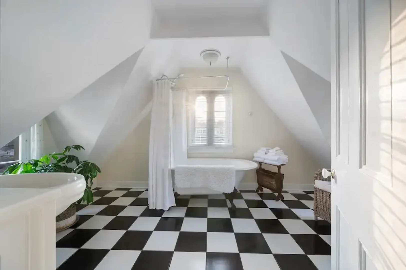 The Gables of Rhinebeck Inn