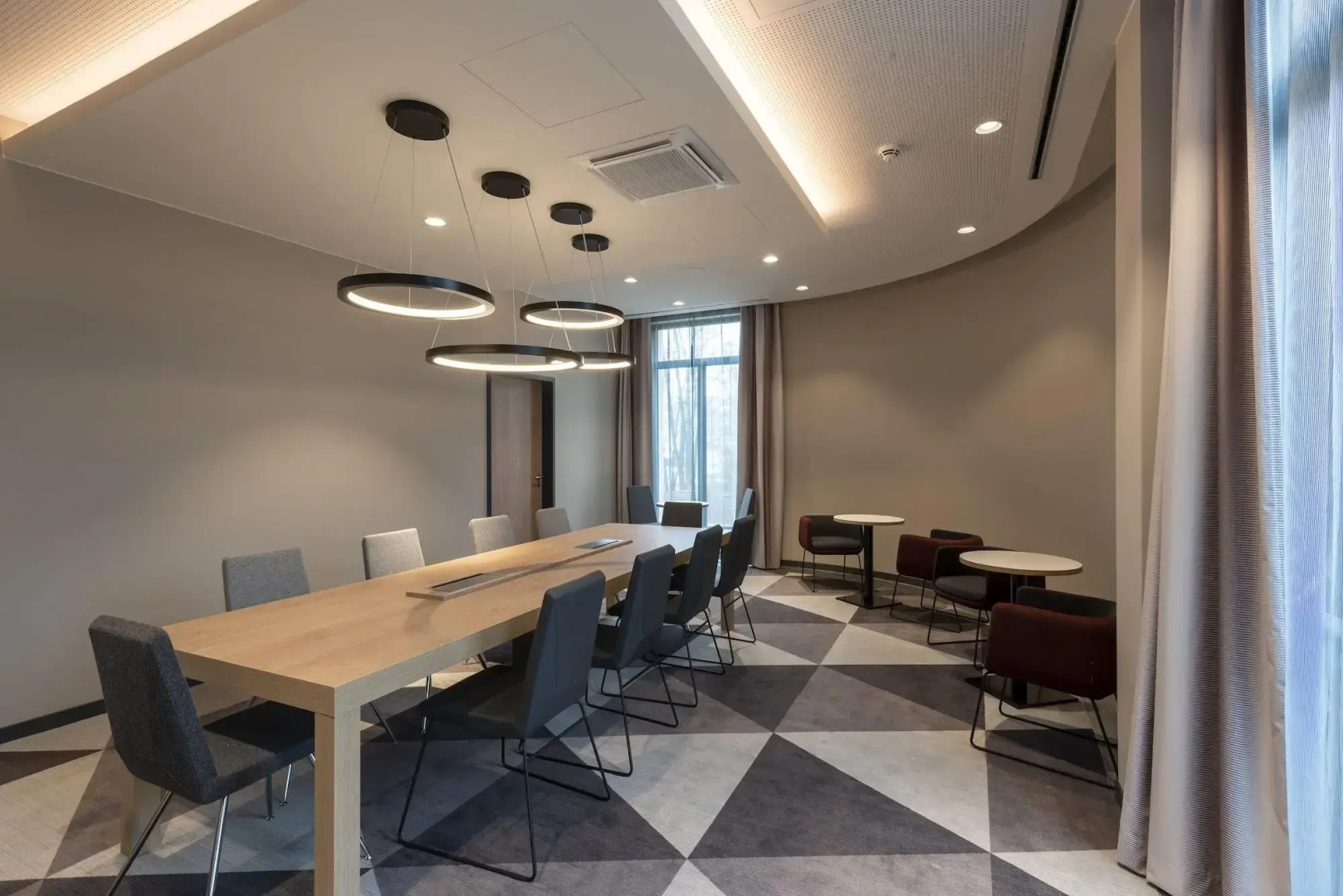 Holiday Inn Express Munich North by IHG