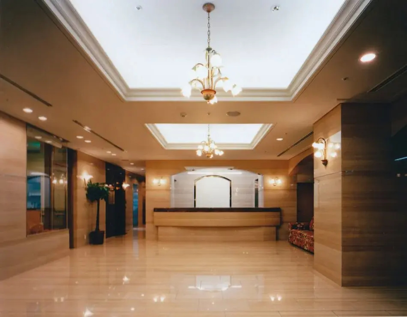 Hotel Crest Dio
