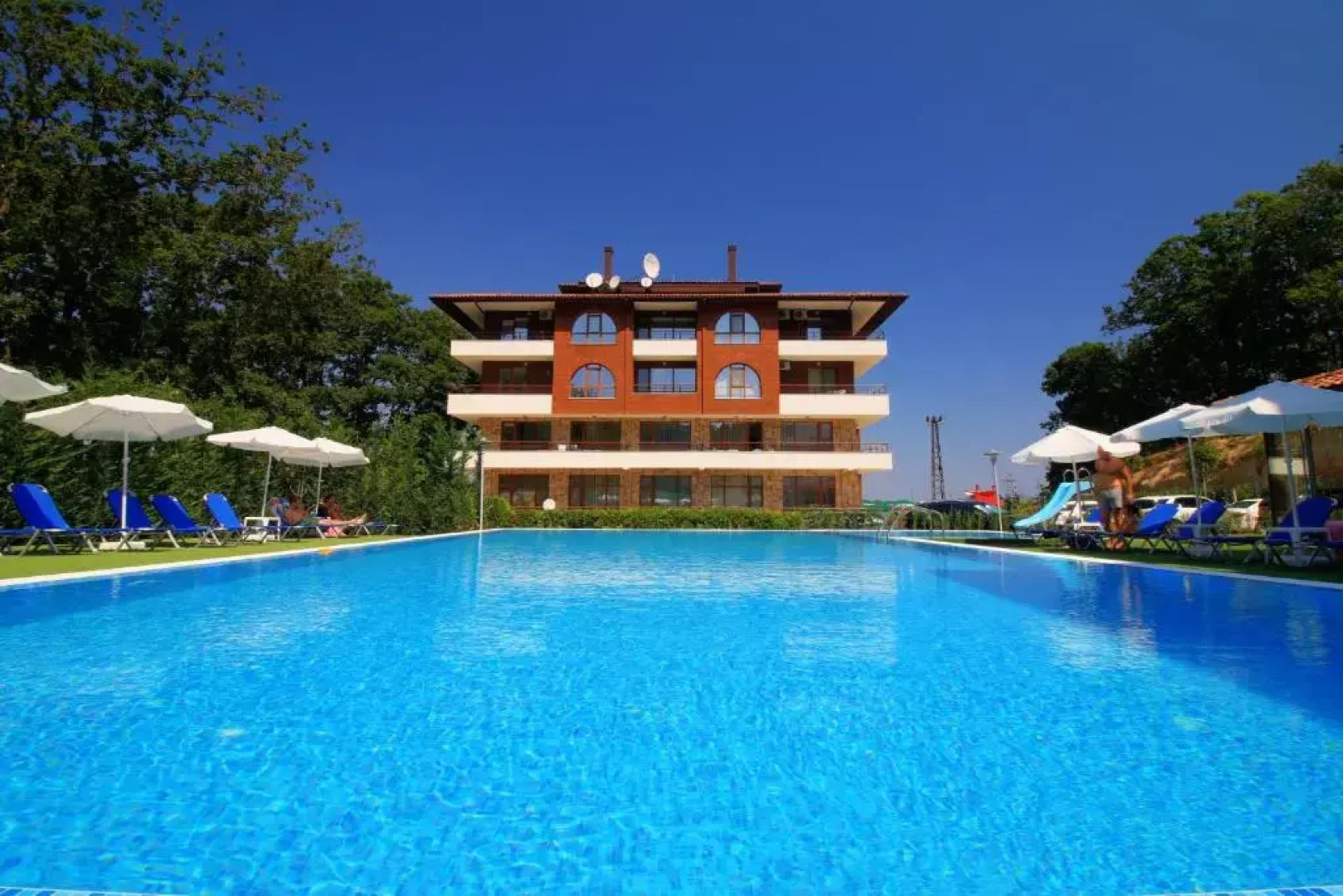 Complex Hunter's Beach