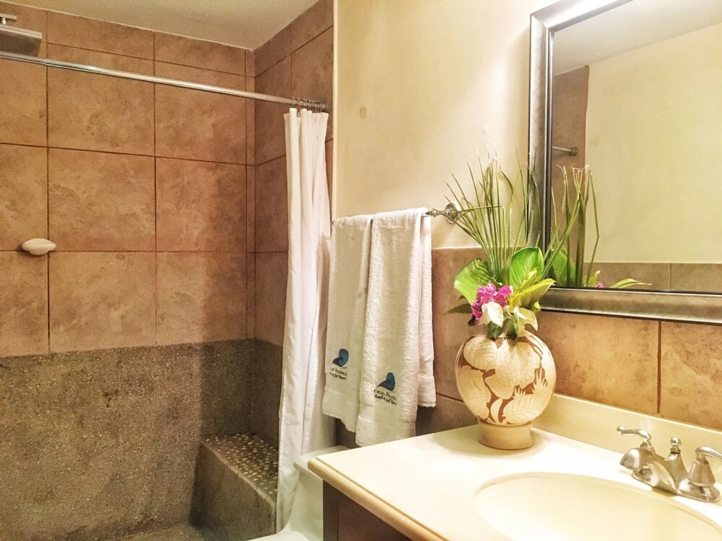 Rivas Deluxe Suite 112