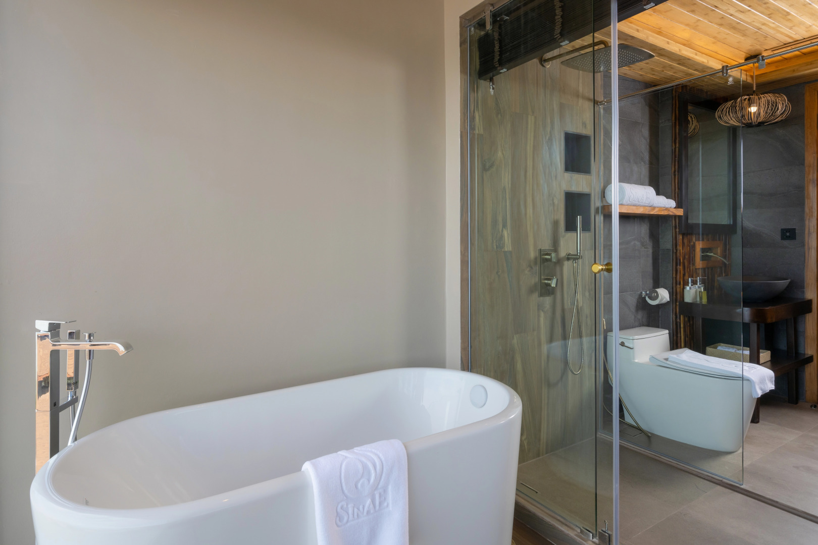 SINAE Phuket Luxury Hotel