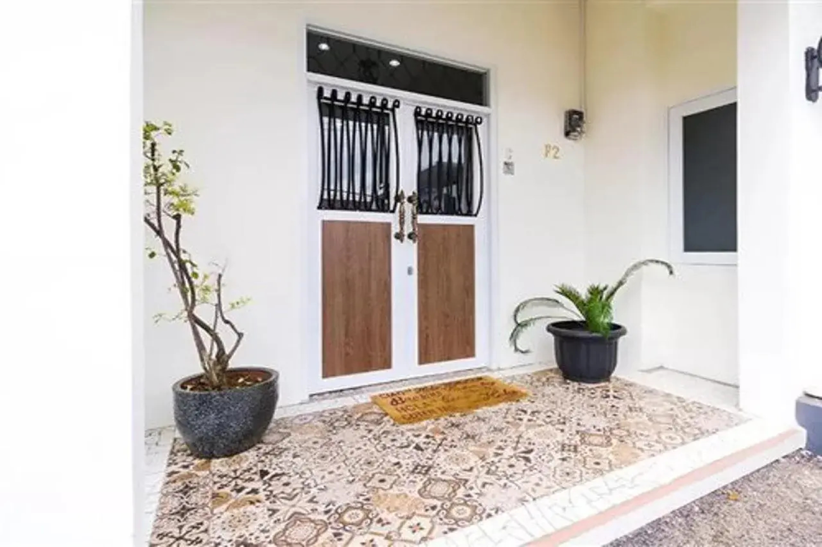 OYO 2975 House Of Mahira Syariah