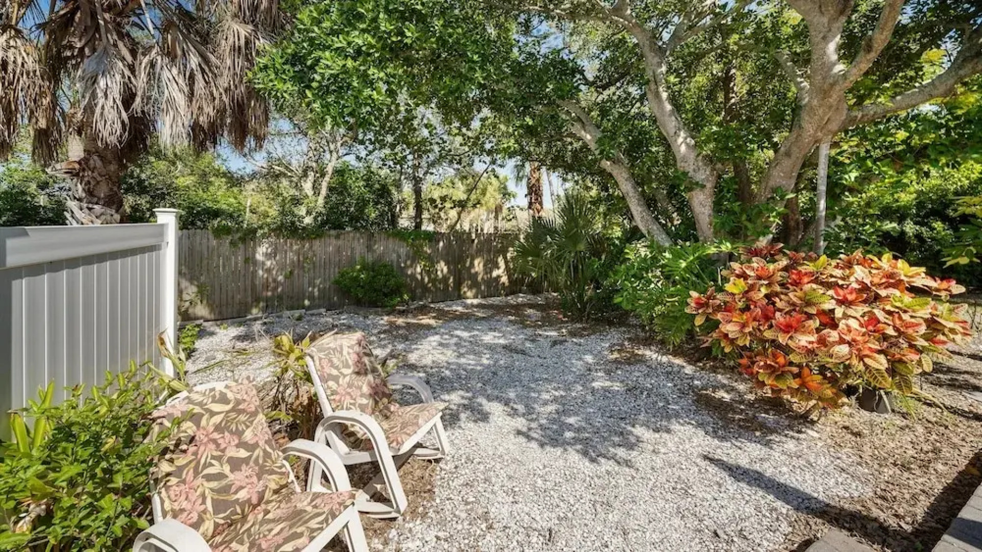 Sunset Sanctuary 2 Bedroom Condo by RedAwning