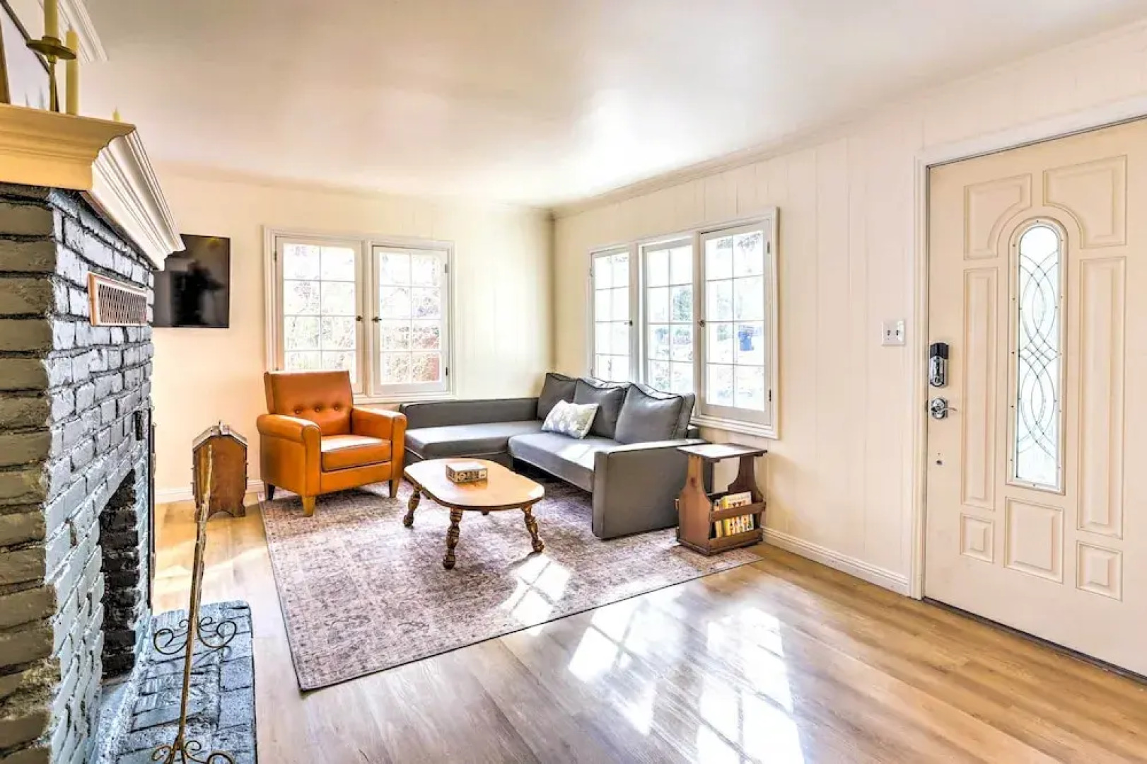 Cozy Home, 1/2 Mi to Downtown, 4 Mi to Hikes!