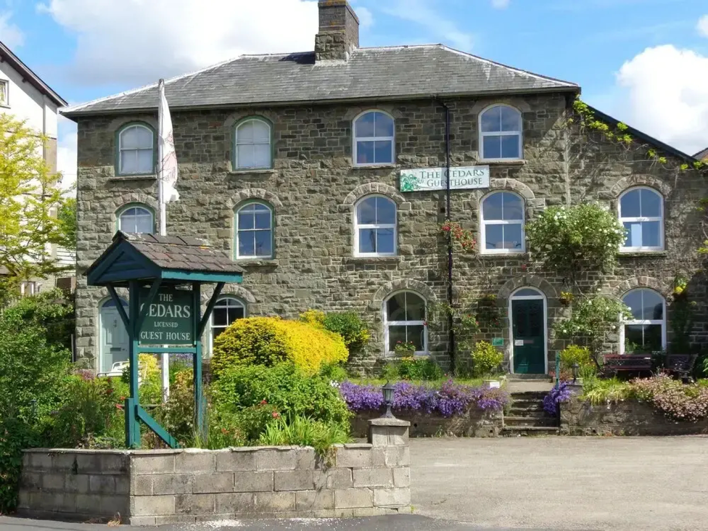 Cedars Guesthouse