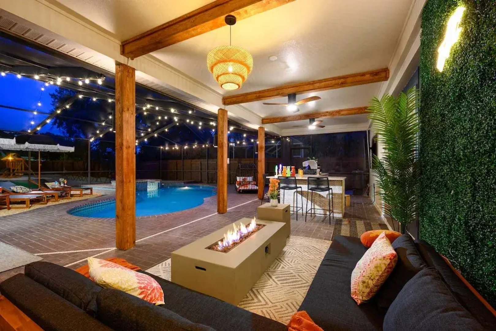 Exciting Valrico Villa w/ Private Pool & Game Room