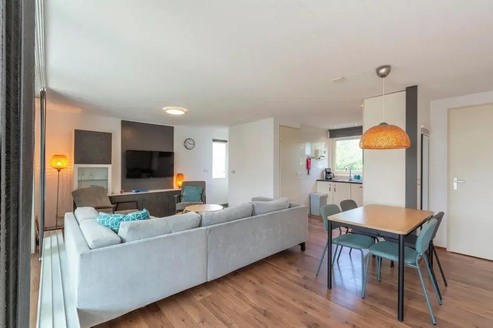 Bungalow With Sauna and Pool in Quiet Location