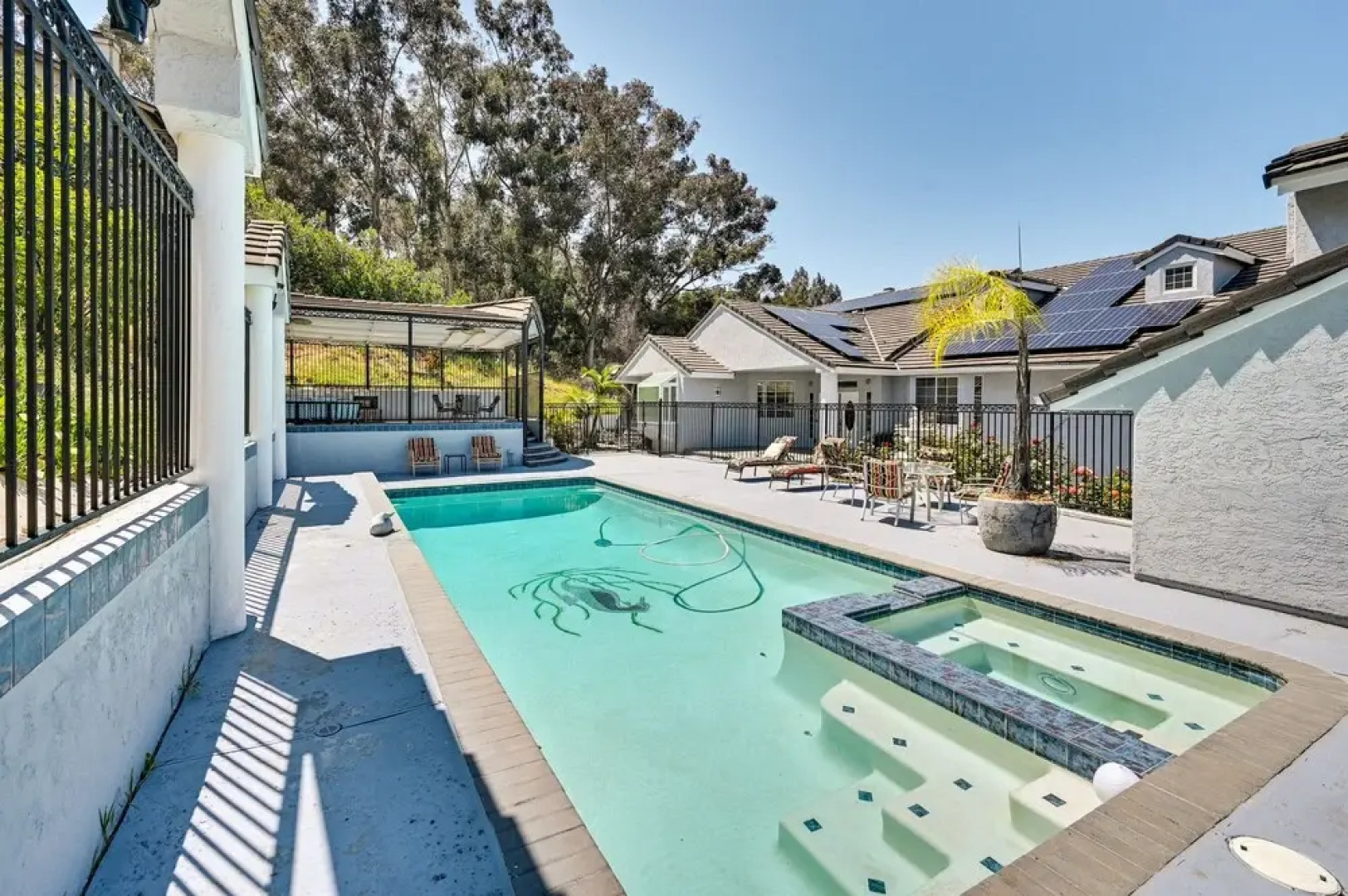 El Cajon Home w/ Pool & Views: 15 Mi to San Diego!