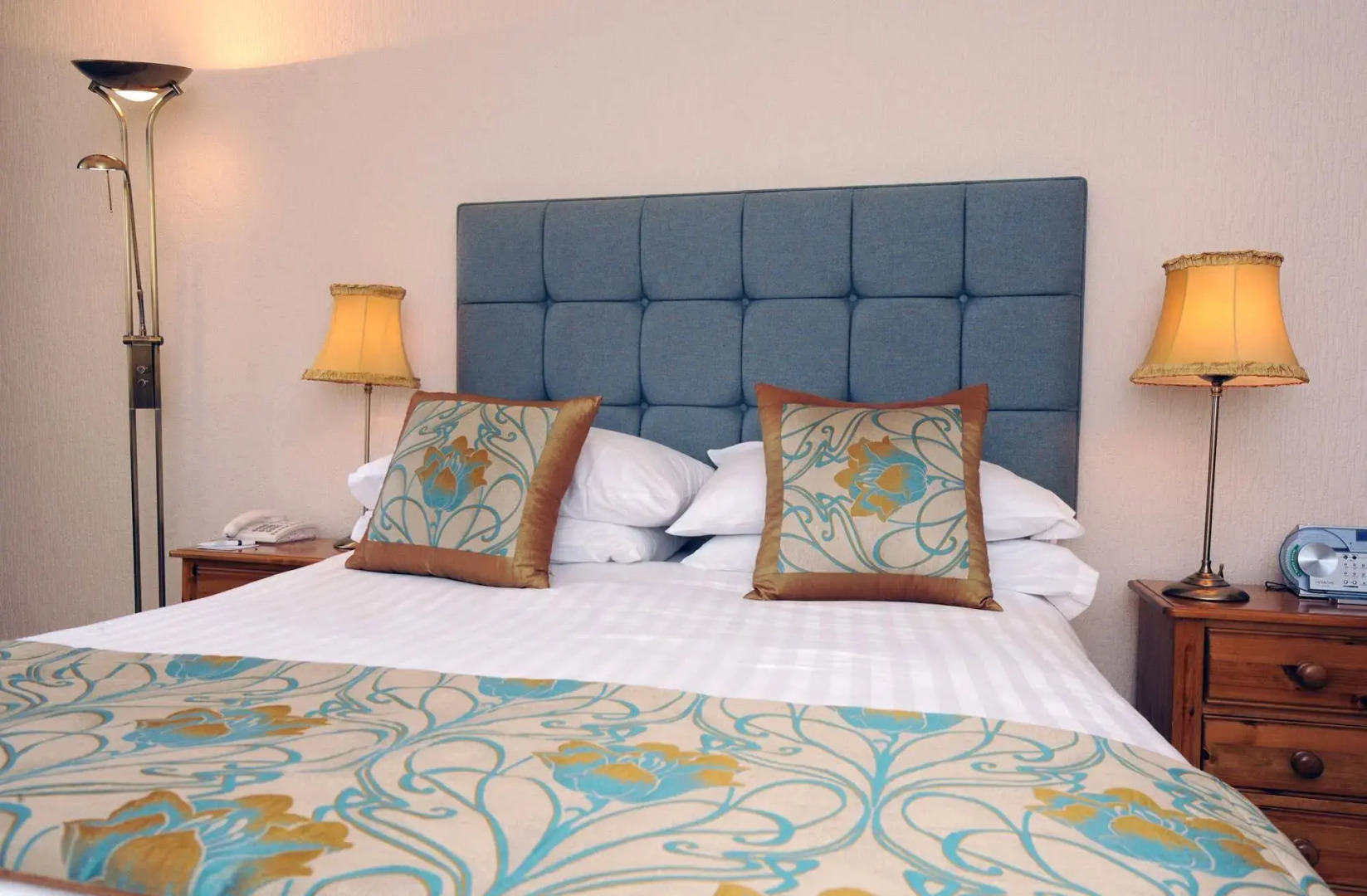 Wolfscastle Country Hotel