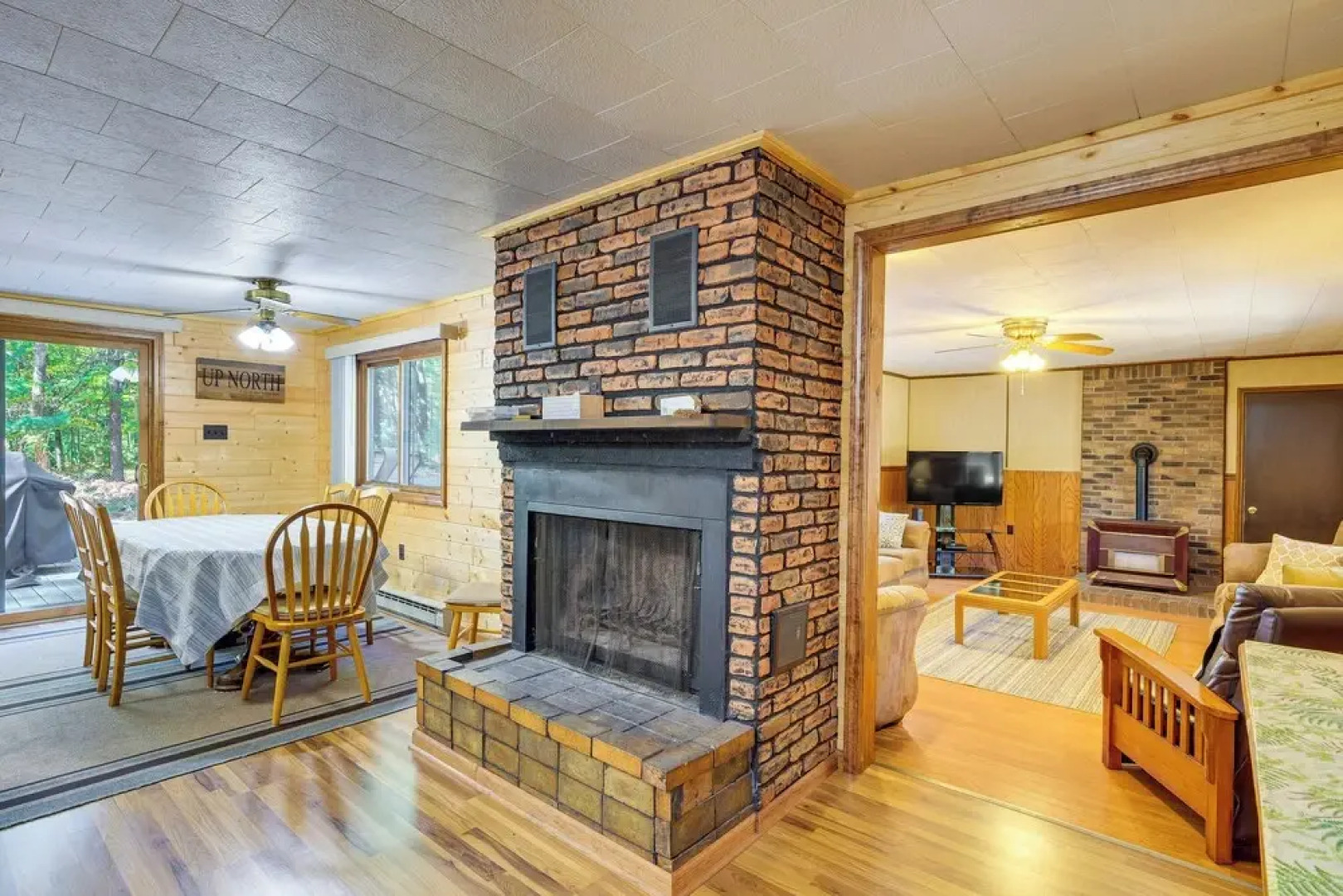 2 Blocks to Boat Ramp: Higgins Lake House w/ Grill