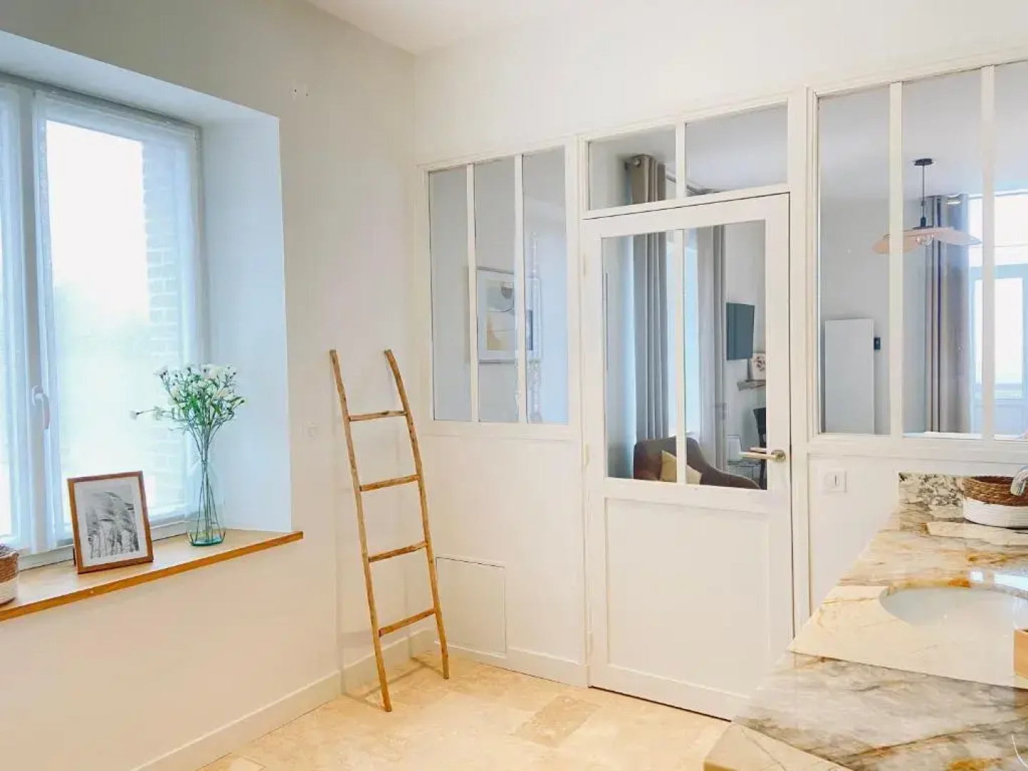 La Cour Tellier (Adults only)