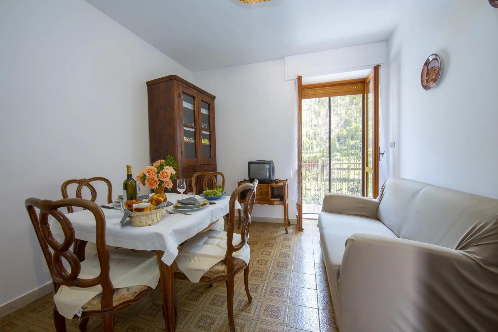 Margherita among vineyards