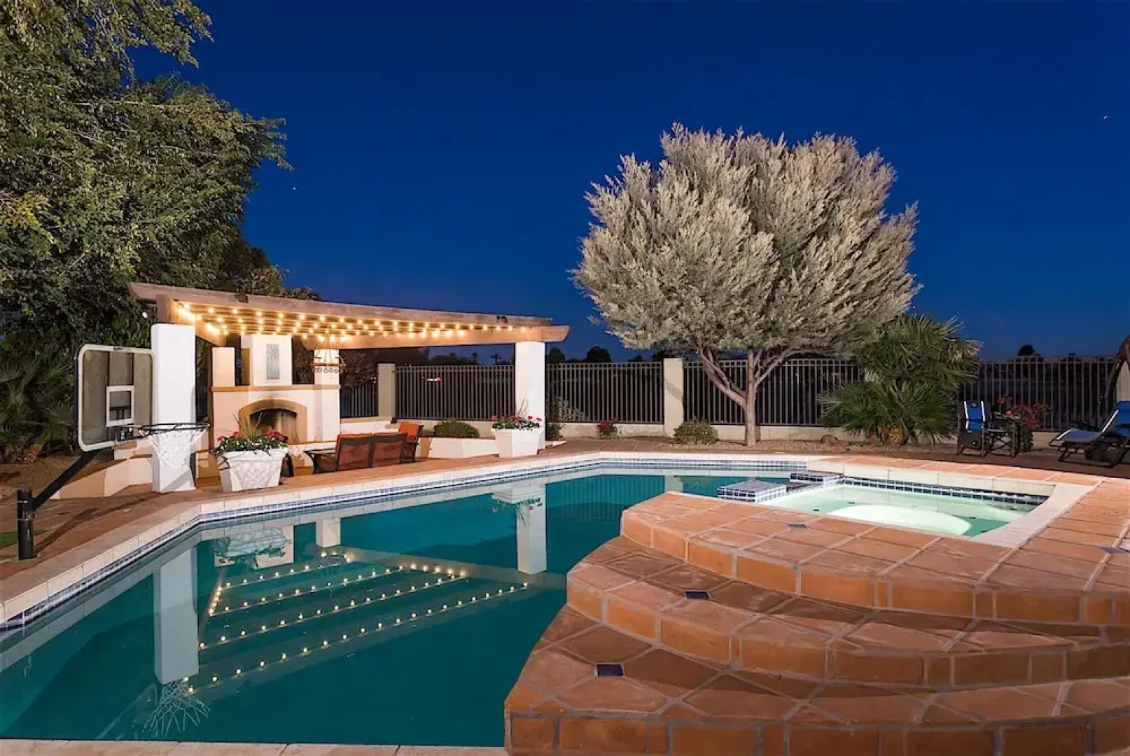 Palm Valley 4 BR by Casago