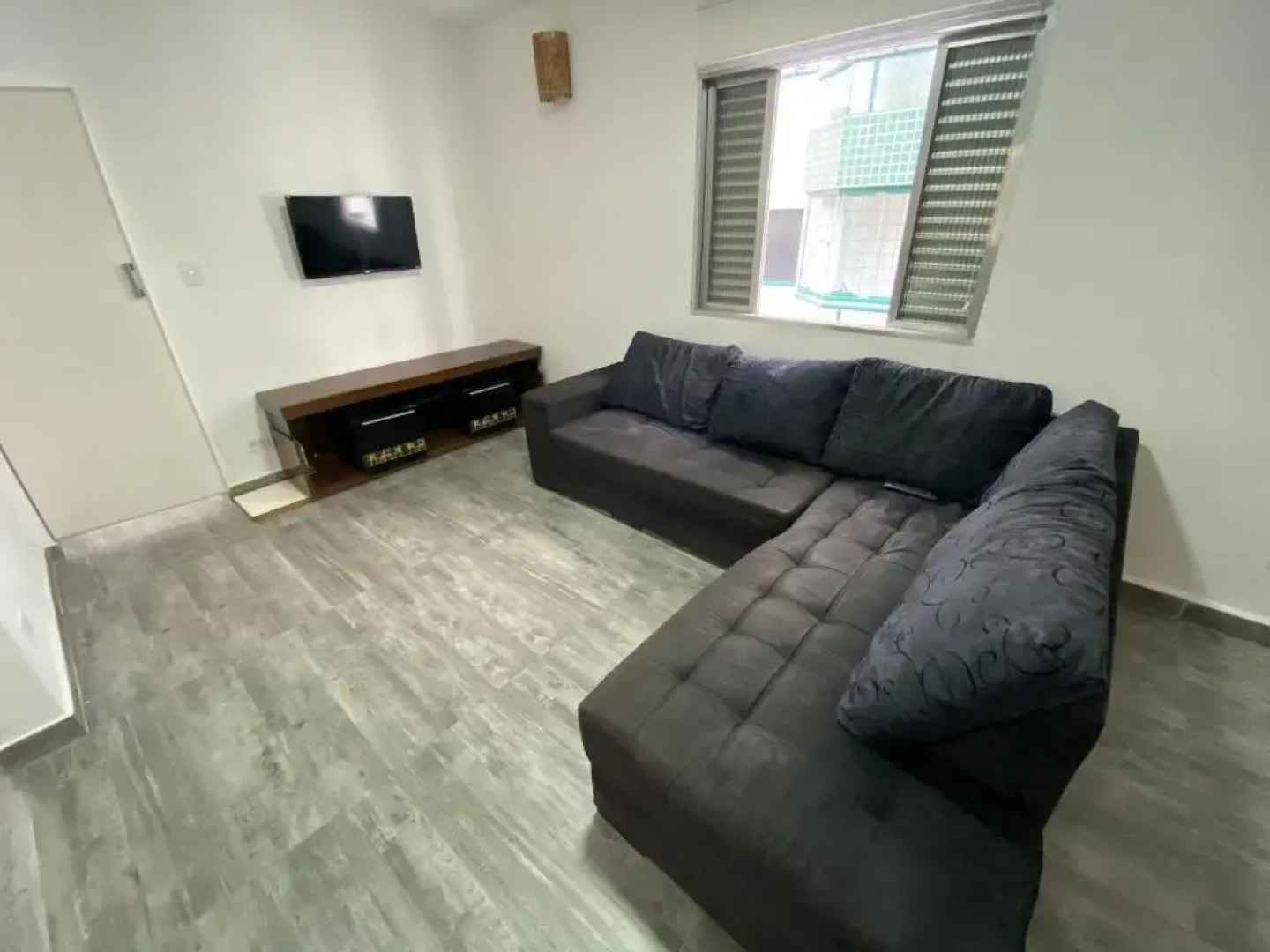 Pé na areia Canto do forte II