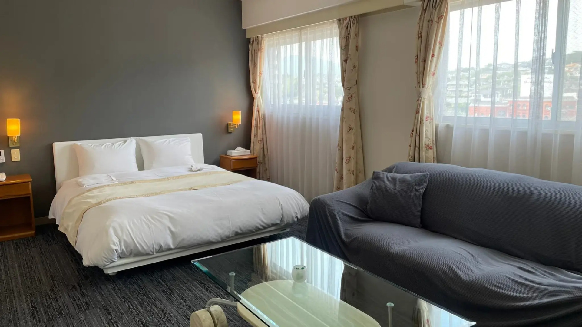 L and L Hotel Senryu