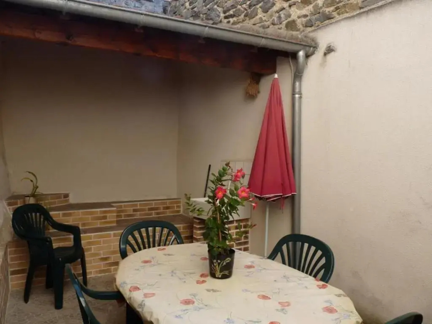 Gîte Ferrières-sur-Sichon, 4 pièces, 6 personnes - FR-1-489-191