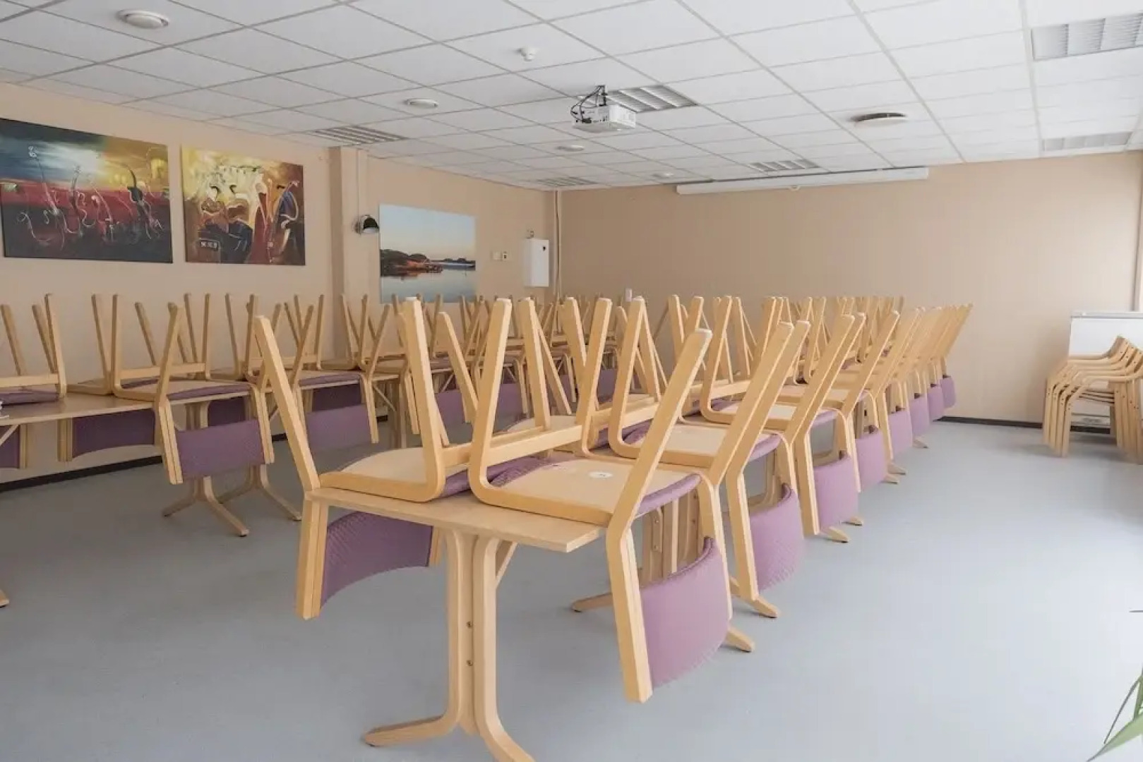 Midnattsol Batnfjord Motell og Kafe