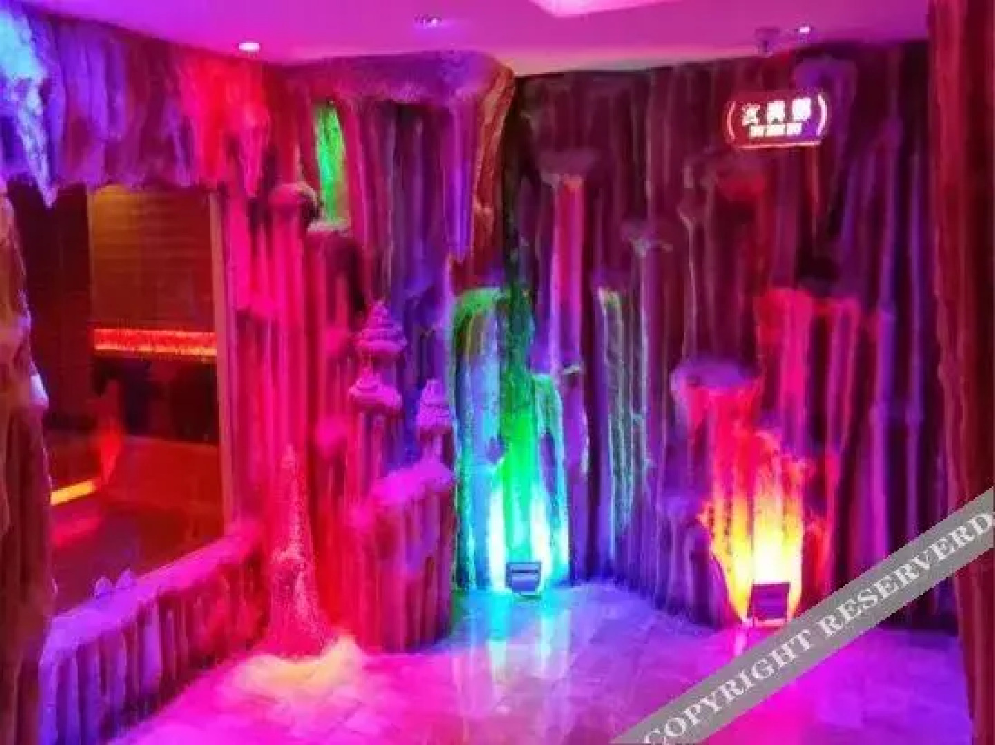 Suiling Hanlongtang Business Hotel