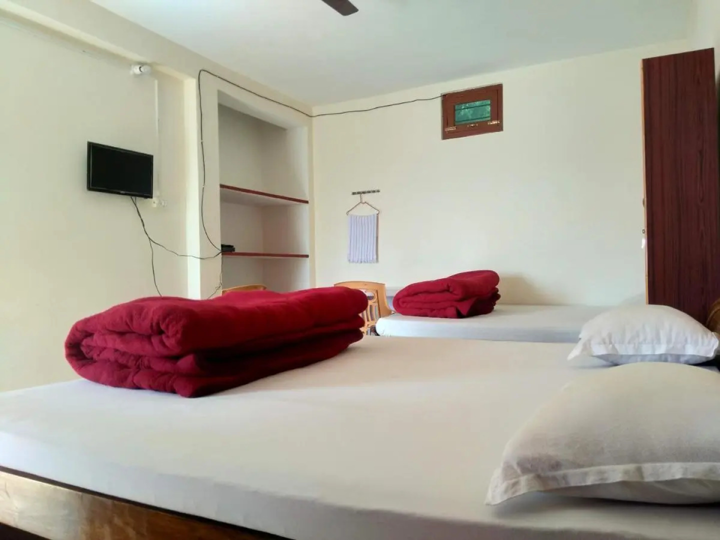 StayApart - Maa Anadmayee Guest House