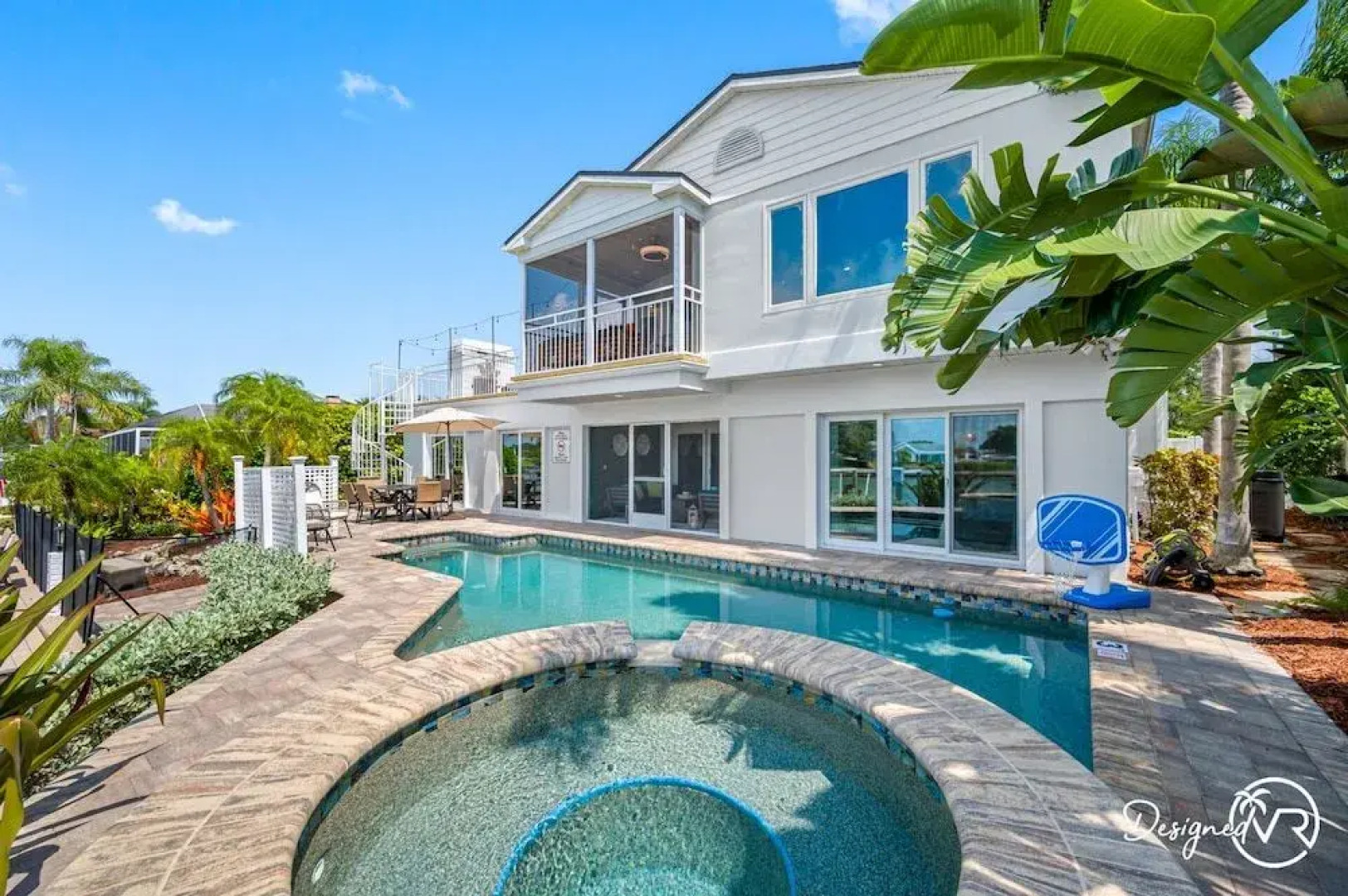 Chic 8BR with Heated Pool & Waterview