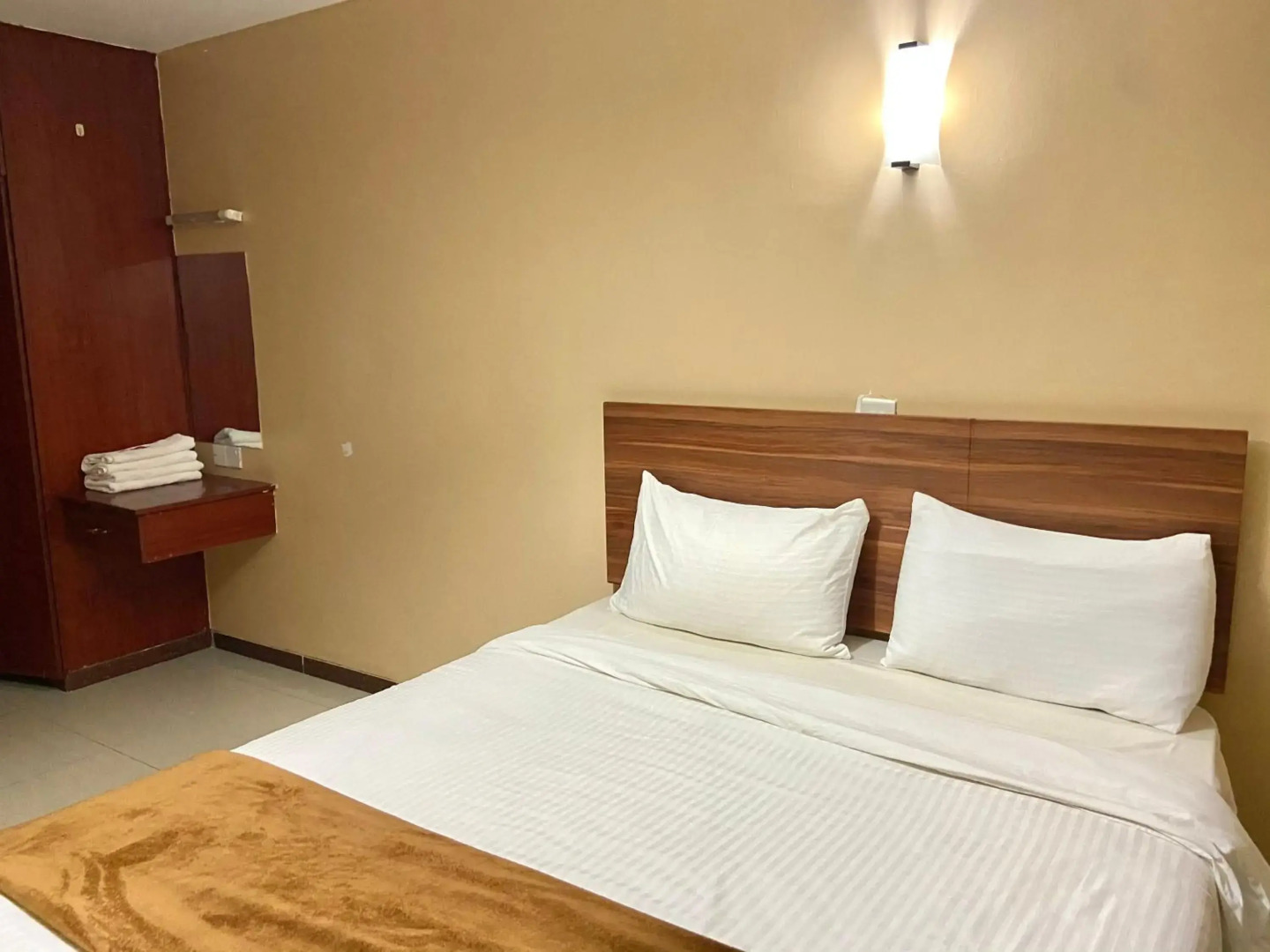 Milimani Executive Suites With Pool