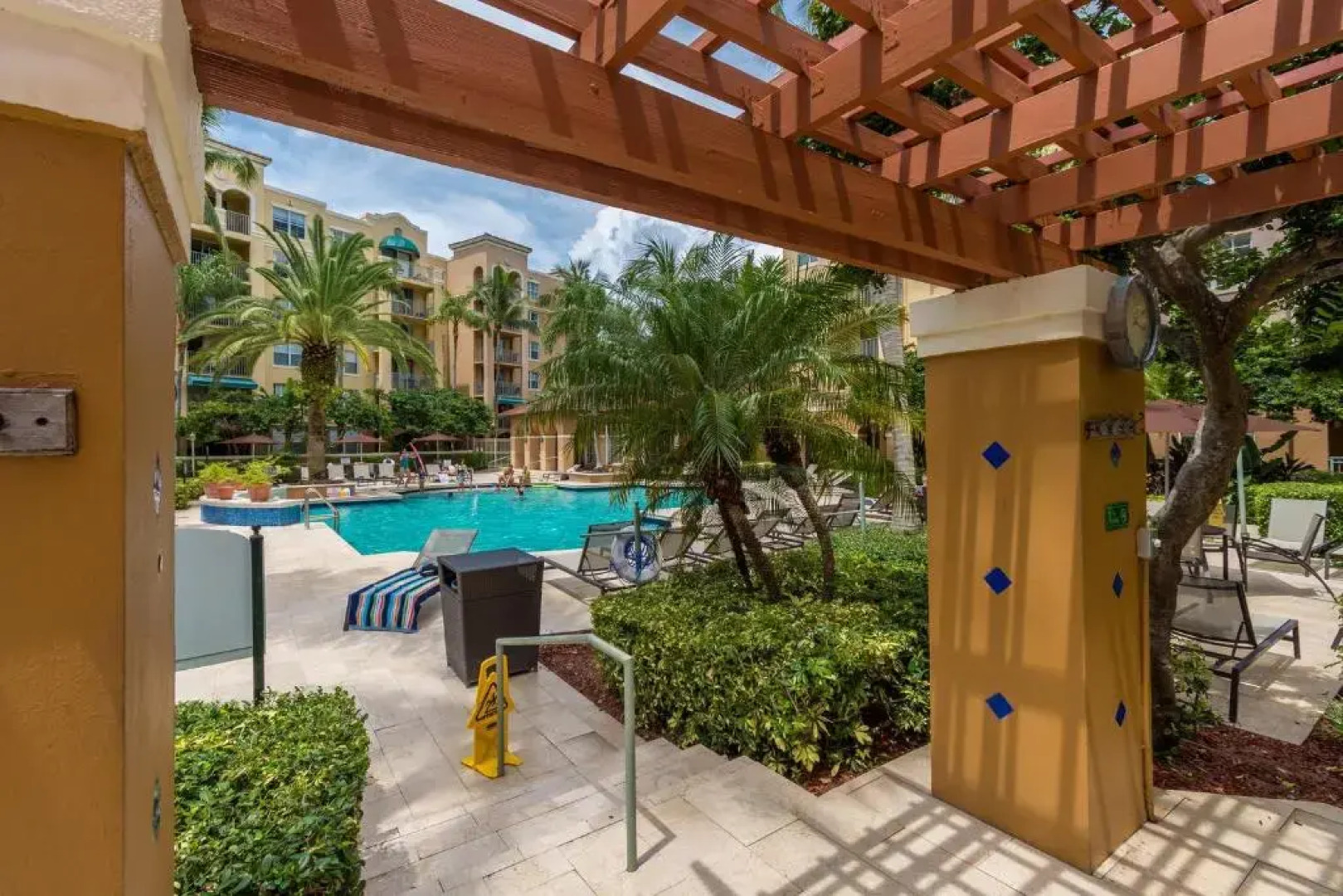 Yacht Club at Aventura Luxurious 1 Bed 1 Bath