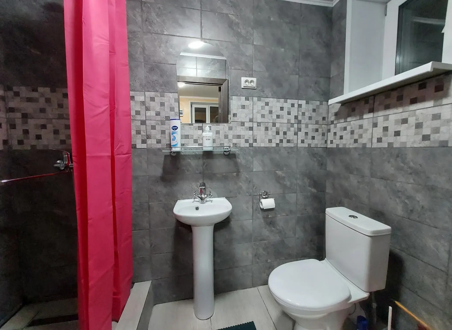 Домик для командировки и отдыха