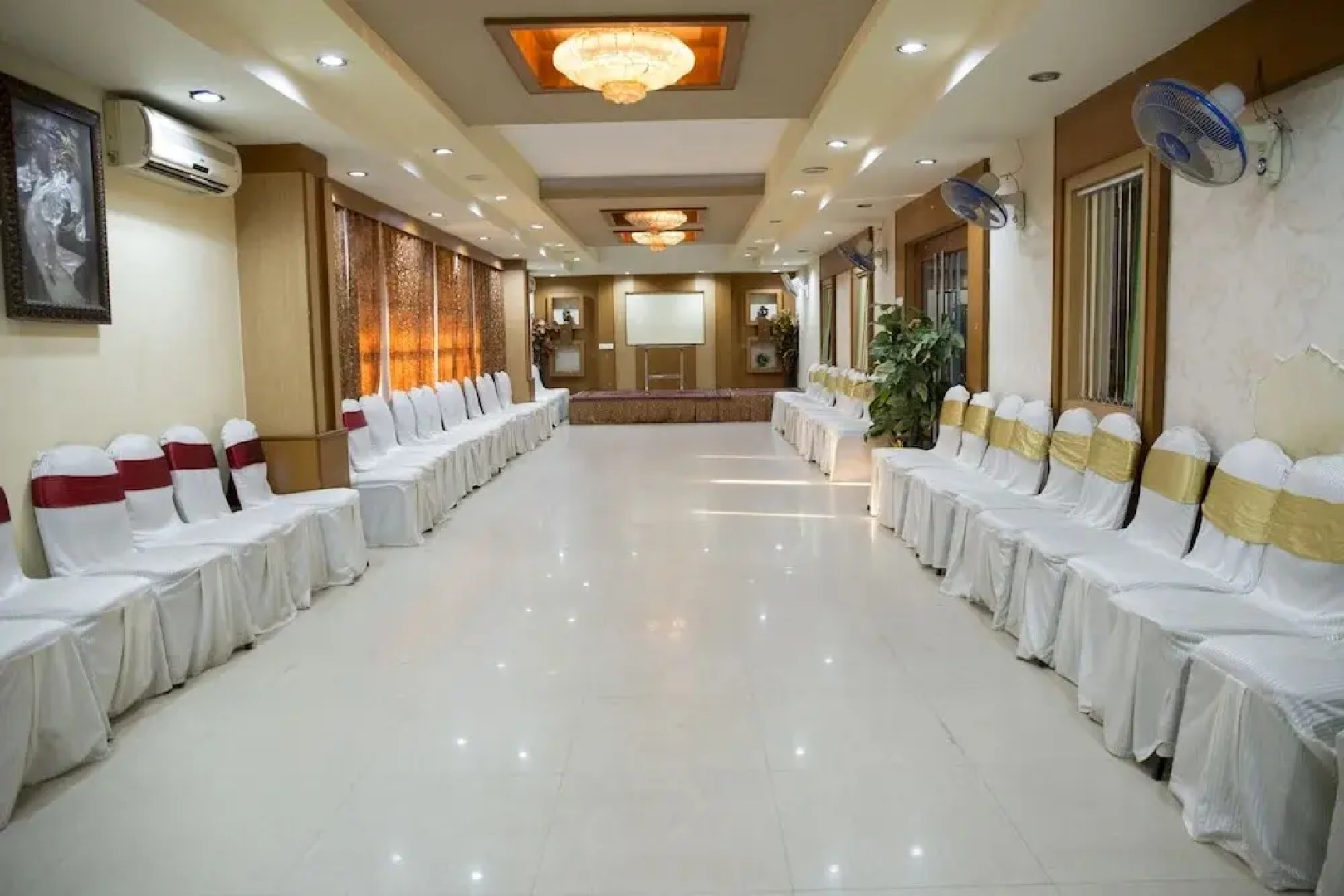 Hotel Mahabir Galaxy