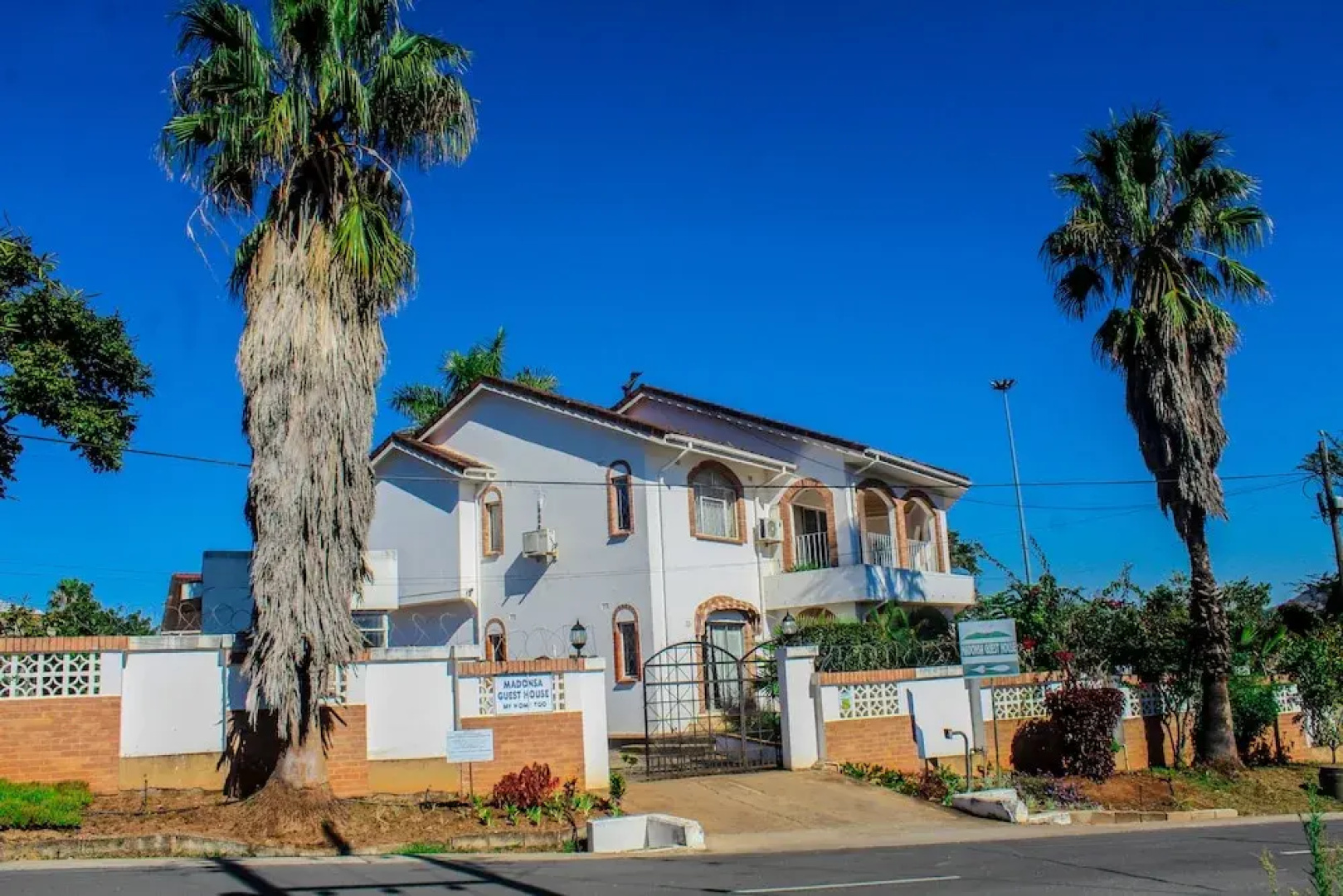 Madonsa Guest House