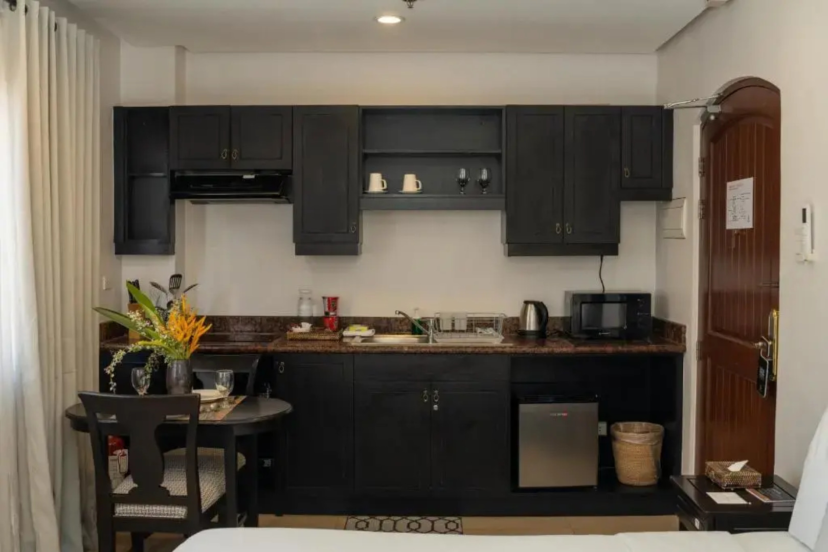 Sta. Barbara Residence Hotel