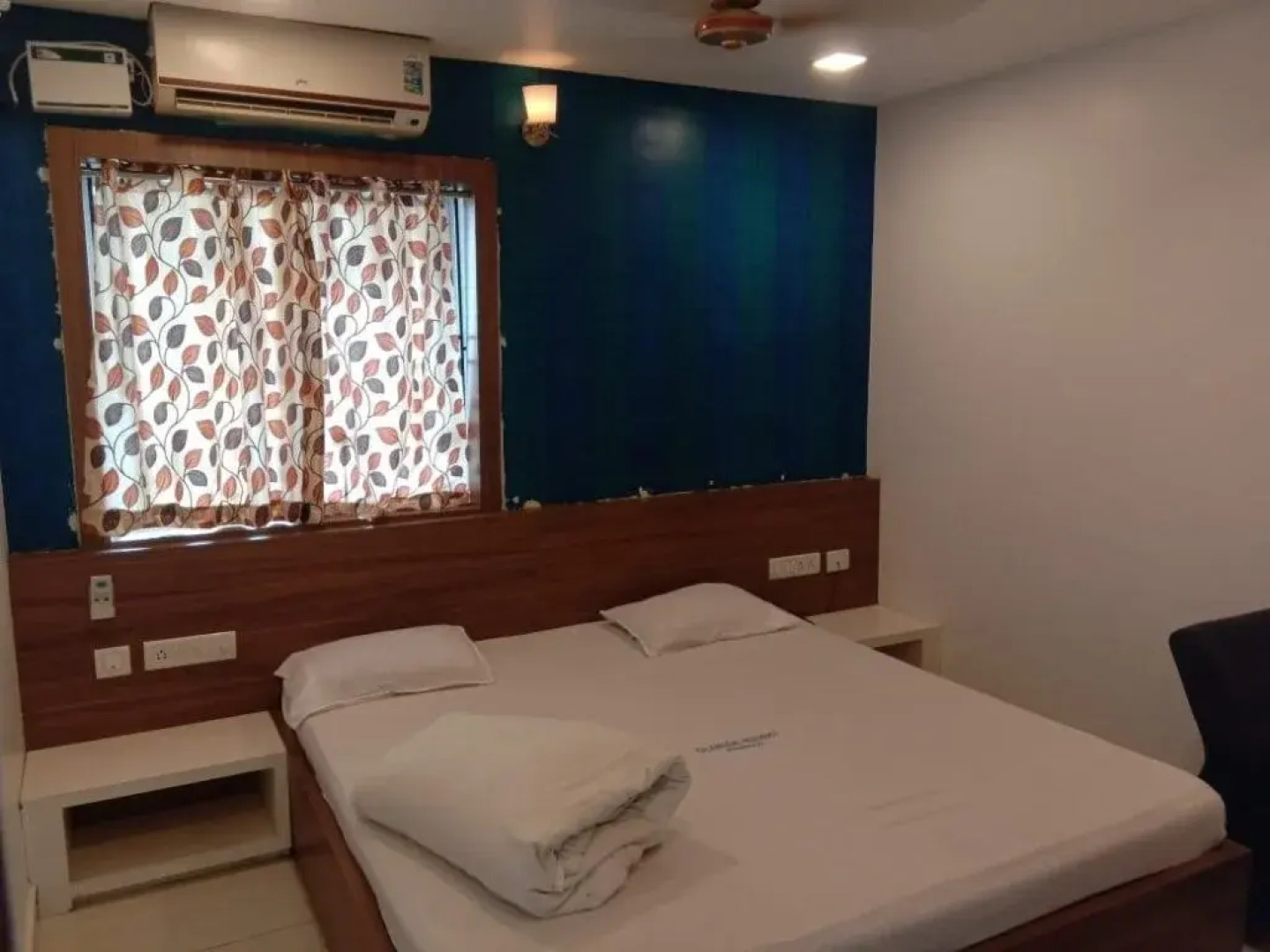 Kalaimagal Residency