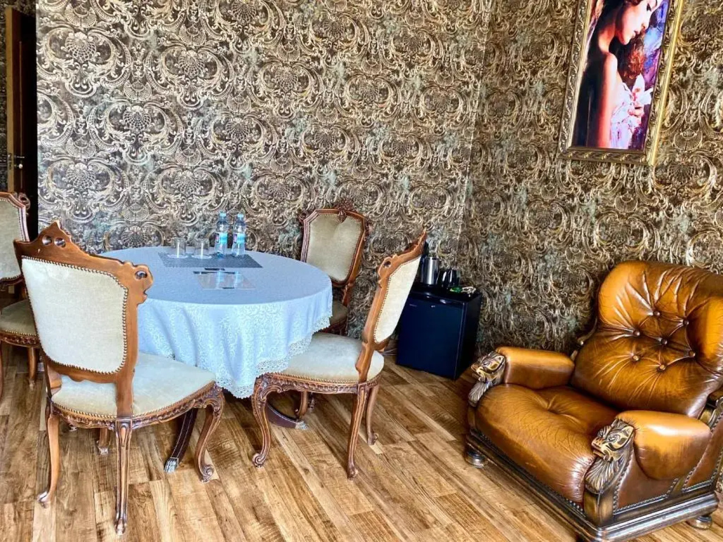 Hotel Royal (Отель Роял)