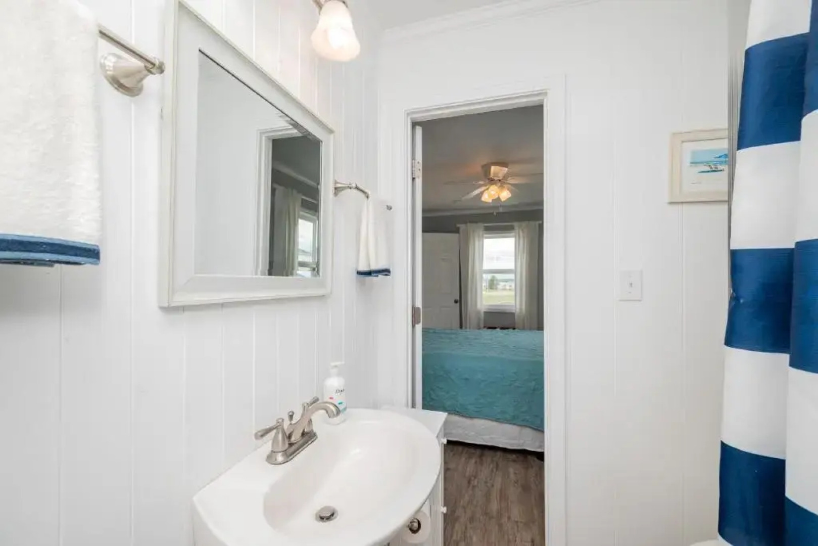 Friendship Lodge by Oak Island Accommodations