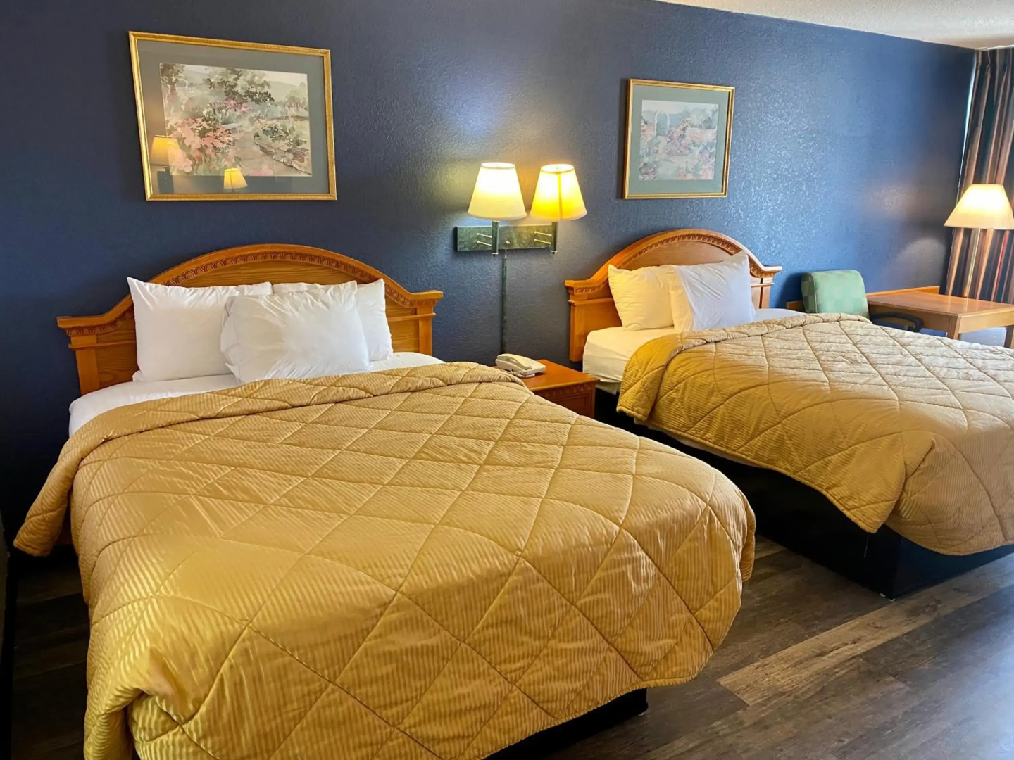 Motel 6 Marianna, FL