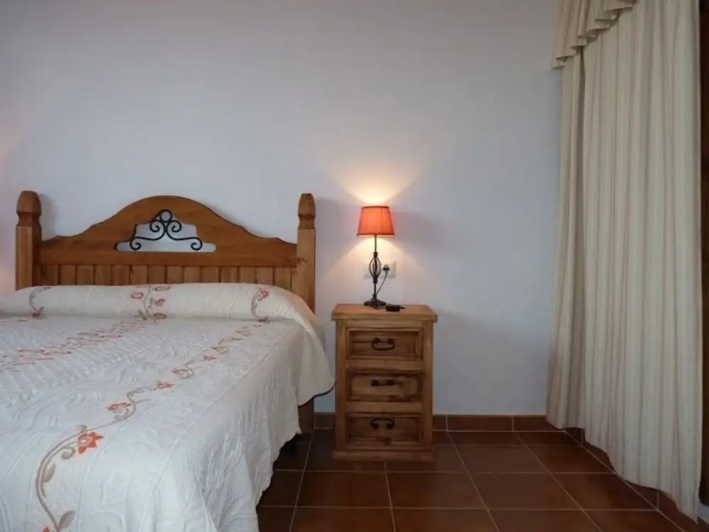 Malaga 101849 3 Bedroom Villa By Mo Rentals