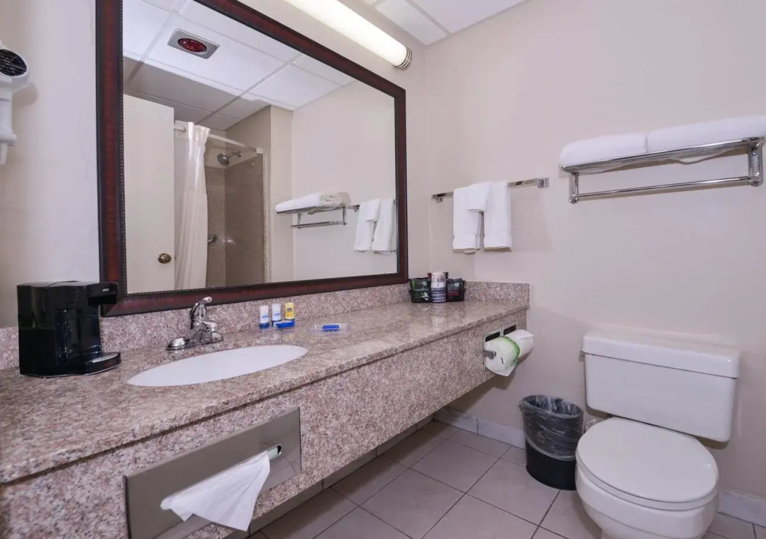 Wyndham Tucson Airport Hotel & Conference Center