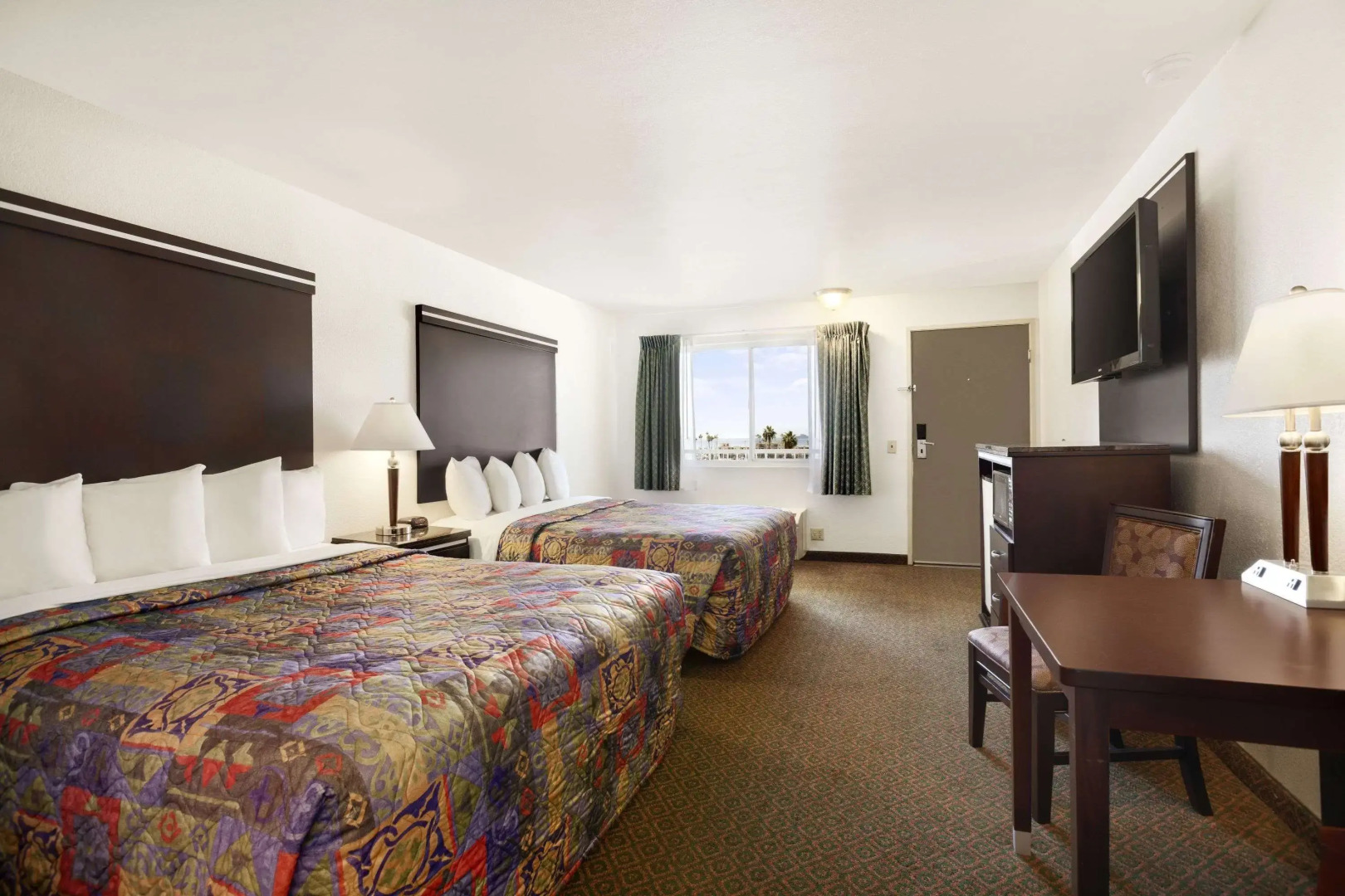 Days Inn by Wyndham Oceanside