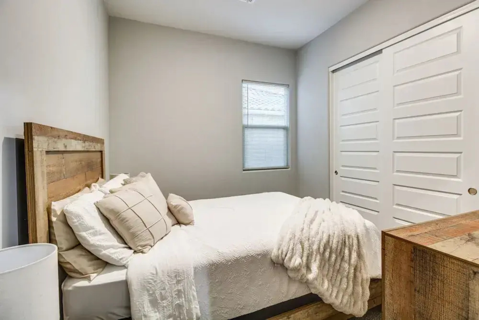 Marana Home w/ Pool Access & Mountain Views!